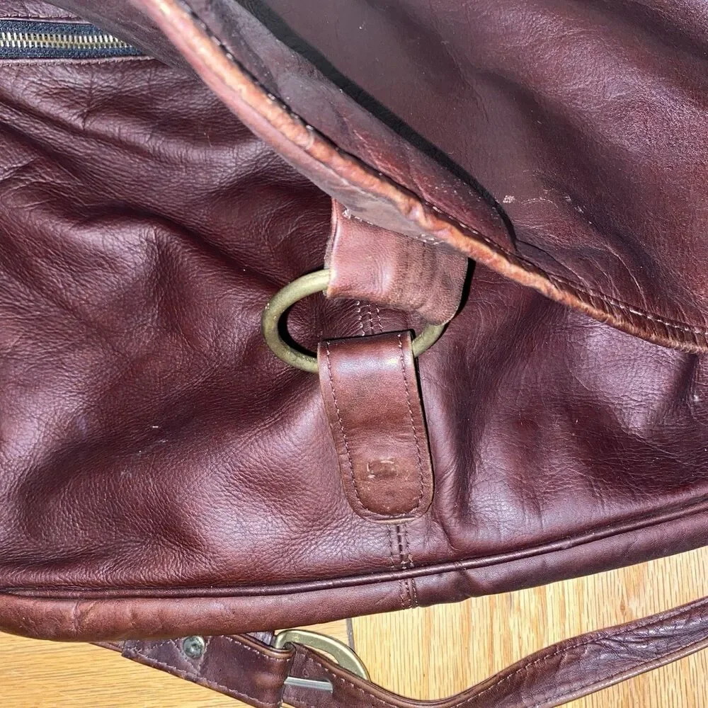 FRYE 100% Genuine Leather Messenger Bag, Dark Brown (Unisex) Butter Soft Strap - Picture 4 of 15